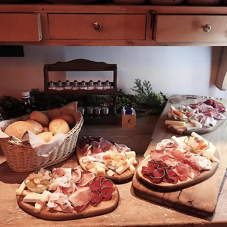 מלון דירות Hospitality