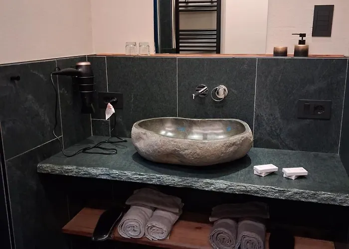 Hospitality מלון דירות ליביניו